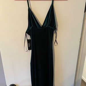 Emerald green velvet lulus dress new with tags